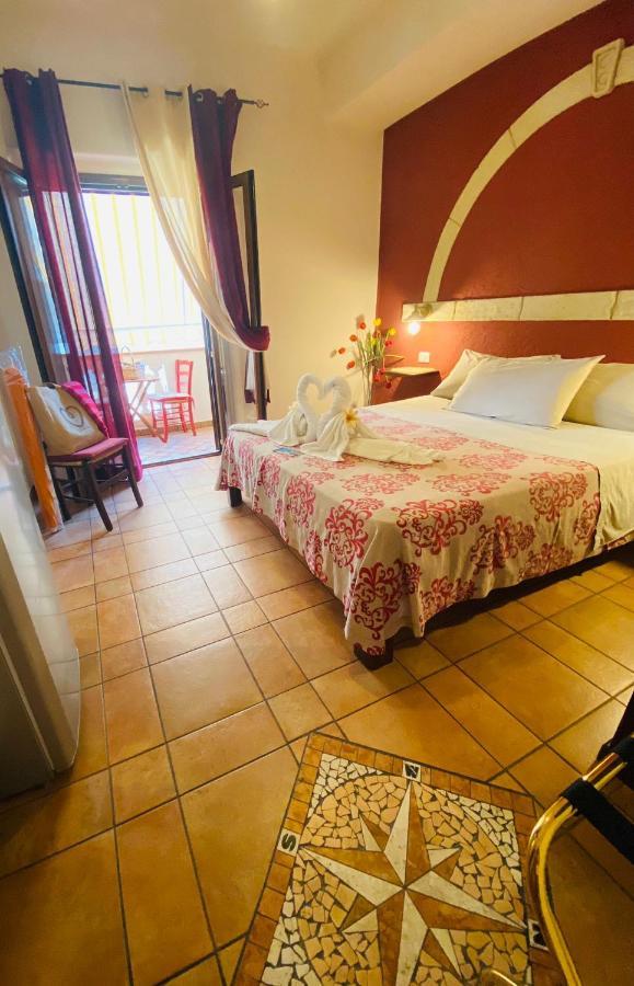 Rosa Dei Venti Accomodation Тропея Экстерьер фото