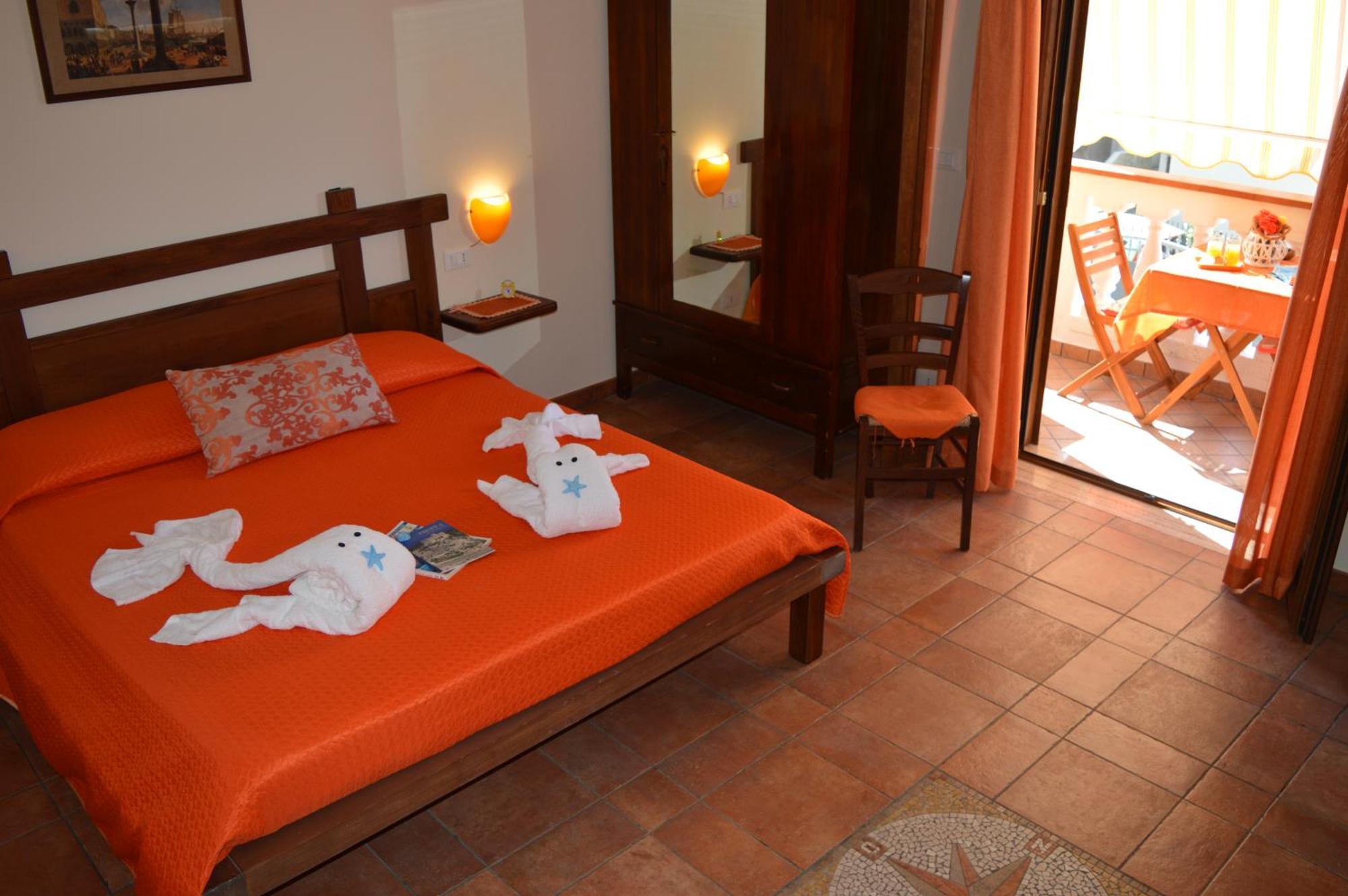 Rosa Dei Venti Accomodation Тропея Экстерьер фото